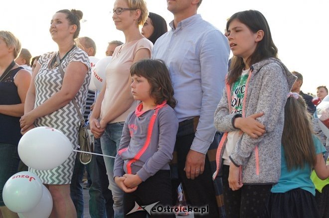 Koncert uwielbienia „Zjednoczeni dla Miłości” po raz trzeci w Ostrołęce [WIDEO, ZDJĘCIA] - zdjęcie #98 - eOstroleka.pl