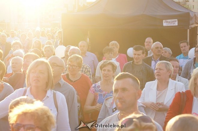 Koncert uwielbienia „Zjednoczeni dla Miłości” po raz trzeci w Ostrołęce [WIDEO, ZDJĘCIA] - zdjęcie #104 - eOstroleka.pl
