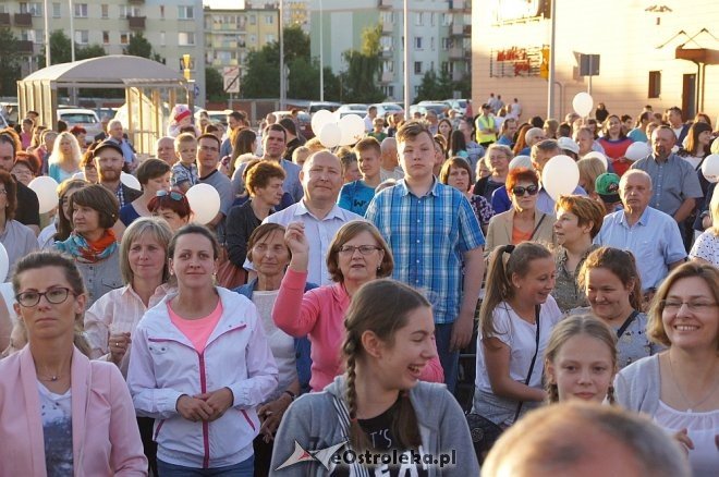 Koncert uwielbienia „Zjednoczeni dla Miłości” po raz trzeci w Ostrołęce [WIDEO, ZDJĘCIA] - zdjęcie #105 - eOstroleka.pl