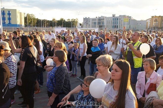 Koncert uwielbienia „Zjednoczeni dla Miłości” po raz trzeci w Ostrołęce [WIDEO, ZDJĘCIA] - zdjęcie #112 - eOstroleka.pl