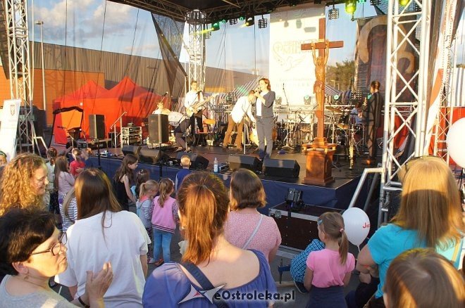 Koncert uwielbienia „Zjednoczeni dla Miłości” po raz trzeci w Ostrołęce [WIDEO, ZDJĘCIA] - zdjęcie #130 - eOstroleka.pl