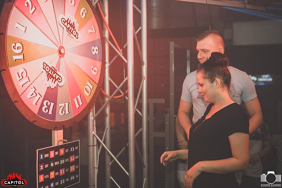 Single Party z loteriadą w Clubie Capitol Sypniewo [ZDJĘCIA] - zdjęcie #4 - eOstroleka.pl
