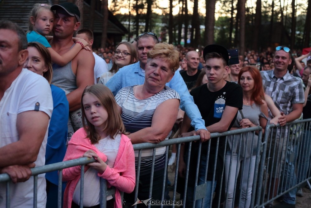 Wesele Kurpiowskie 2017: Koncert zespołu Łzy [18.06.2017] - zdjęcie #22 - eOstroleka.pl