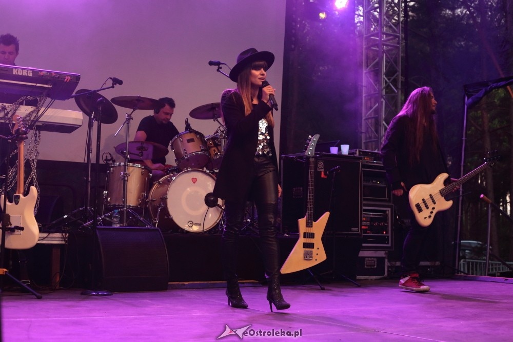 Wesele Kurpiowskie 2017: Koncert zespołu Łzy [18.06.2017] - zdjęcie #8 - eOstroleka.pl