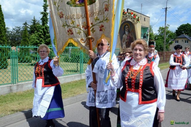 Procesja Bożego Ciała w Kadzidle [15.06.2017] - zdjęcie #99 - eOstroleka.pl