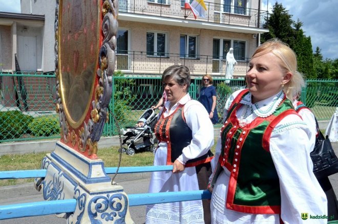 Procesja Bożego Ciała w Kadzidle [15.06.2017] - zdjęcie #95 - eOstroleka.pl