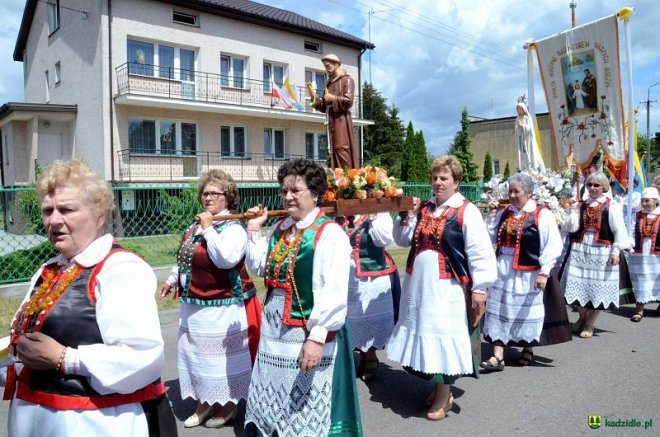 Procesja Bożego Ciała w Kadzidle [15.06.2017] - zdjęcie #91 - eOstroleka.pl