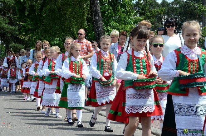 Procesja Bożego Ciała w Kadzidle [15.06.2017] - zdjęcie #77 - eOstroleka.pl