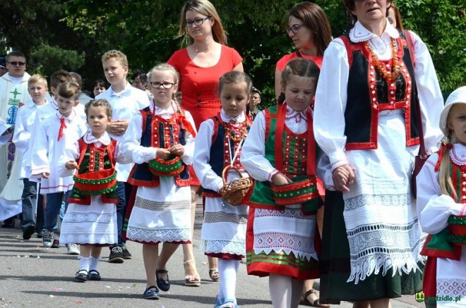 Procesja Bożego Ciała w Kadzidle [15.06.2017] - zdjęcie #74 - eOstroleka.pl