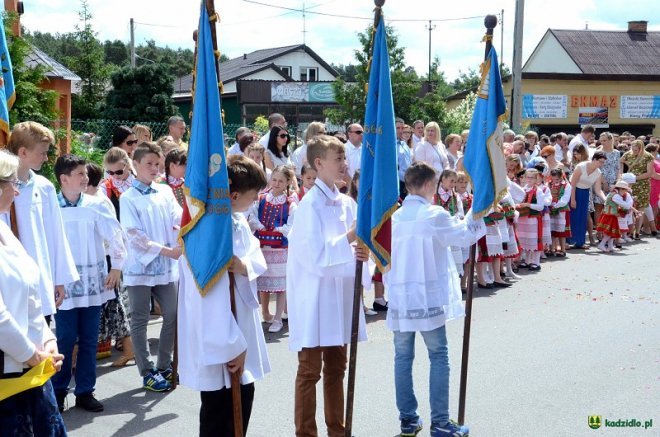 Procesja Bożego Ciała w Kadzidle [15.06.2017] - zdjęcie #57 - eOstroleka.pl