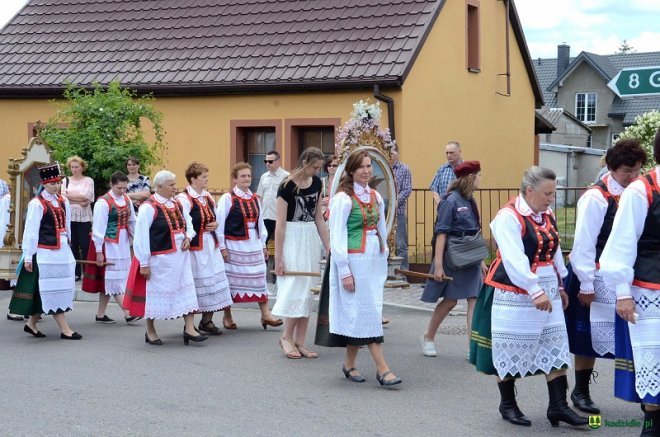 Procesja Bożego Ciała w Kadzidle [15.06.2017] - zdjęcie #40 - eOstroleka.pl