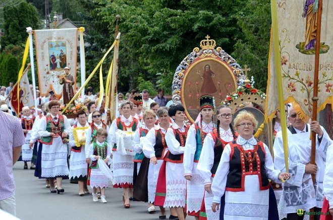 Procesja Bożego Ciała w Kadzidle [15.06.2017] - zdjęcie #35 - eOstroleka.pl