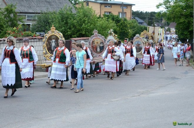 Procesja Bożego Ciała w Kadzidle [15.06.2017] - zdjęcie #22 - eOstroleka.pl