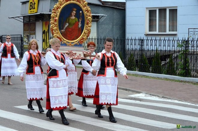 Procesja Bożego Ciała w Kadzidle [15.06.2017] - zdjęcie #16 - eOstroleka.pl