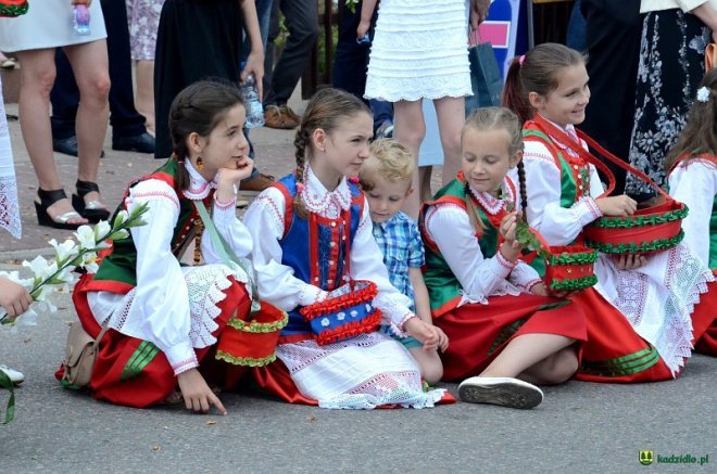 Procesja Bożego Ciała w Kadzidle [15.06.2017] - zdjęcie #9 - eOstroleka.pl