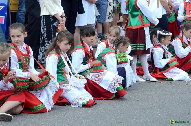 Procesja Bożego Ciała w Kadzidle [15.06.2017] - zdjęcie #8 - eOstroleka.pl