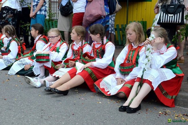 Procesja Bożego Ciała w Kadzidle [15.06.2017] - zdjęcie #6 - eOstroleka.pl