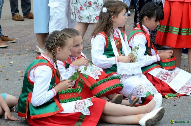 Procesja Bożego Ciała w Kadzidle [15.06.2017] - zdjęcie #4 - eOstroleka.pl