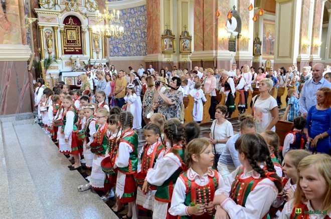 Procesja Bożego Ciała w Kadzidle [15.06.2017] - zdjęcie #3 - eOstroleka.pl