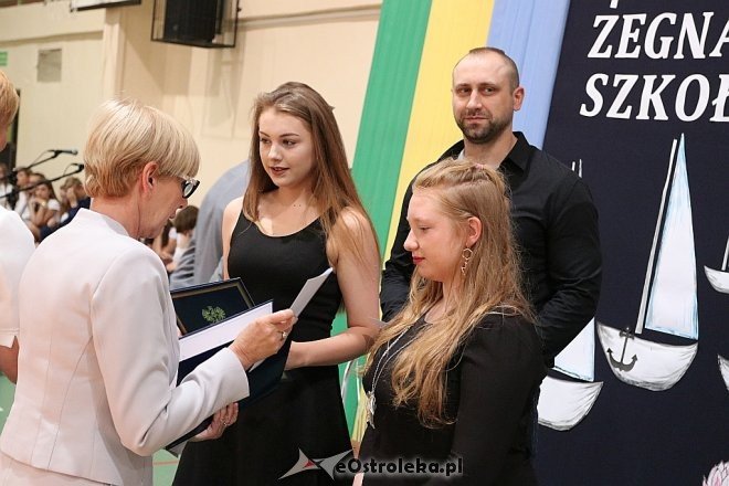 Zakończenie roku szkolnego III klas Gimnazjum nr 1 [22.06.2017] - zdjęcie #53 - eOstroleka.pl