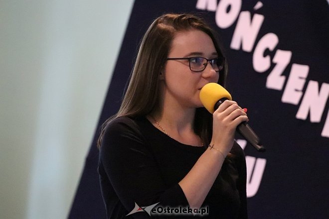 Zakończenie roku szkolnego III klas gimnazjum Zespołu Szkół nr  4 [22.06.2017] - zdjęcie #35 - eOstroleka.pl