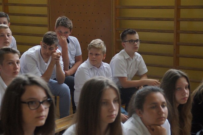Zakończenie roku klas III w Gimnazjum nr 3 [22.06.2017] - zdjęcie #21 - eOstroleka.pl