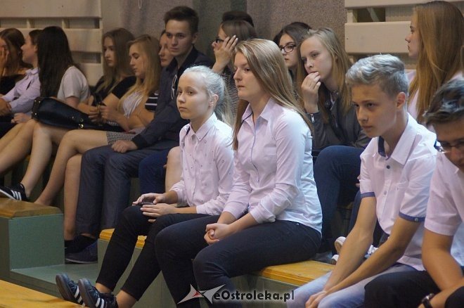 Zakończenie roku szkolnego klas III w Gimnazjum nr 5 [22.06.2017] - zdjęcie #80 - eOstroleka.pl