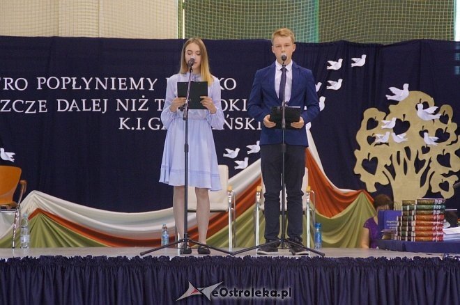 Zakończenie roku szkolnego klas III w Gimnazjum nr 5 [22.06.2017] - zdjęcie #81 - eOstroleka.pl