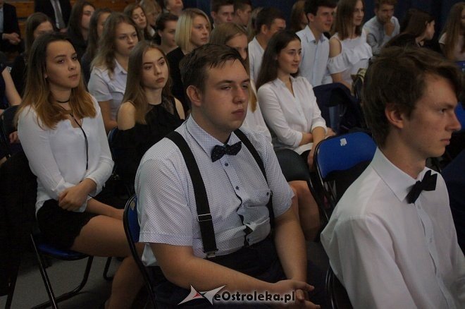 Zakończenie roku szkolnego 2016/2017 w II LO [23.06.2017] - zdjęcie #28 - eOstroleka.pl