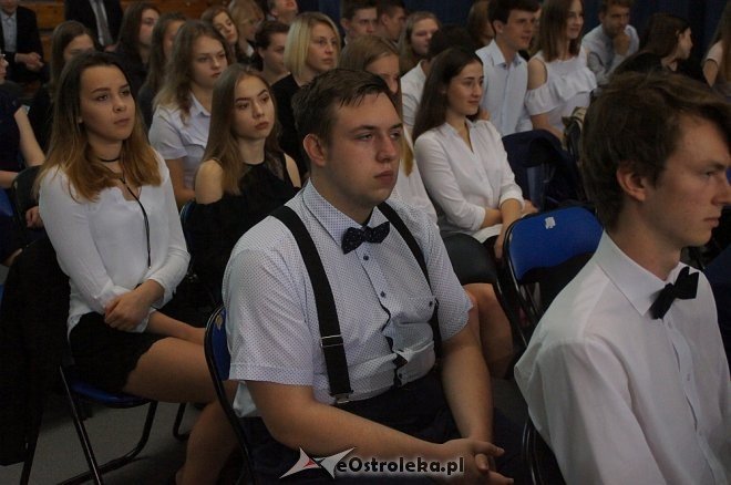 Zakończenie roku szkolnego 2016/2017 w II LO [23.06.2017] - zdjęcie #27 - eOstroleka.pl