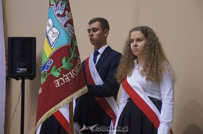 Zakończenie roku szkolnego 2016/2017 w II LO [23.06.2017] - zdjęcie #19 - eOstroleka.pl