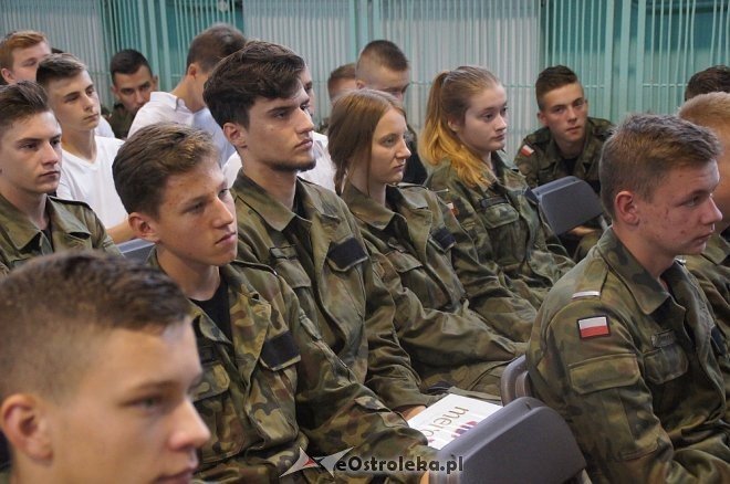 Zakończenie roku szkolnego 2016/2017 w ZSZ nr 2 ]23.06.2017] - zdjęcie #62 - eOstroleka.pl
