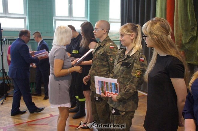 Zakończenie roku szkolnego 2016/2017 w ZSZ nr 2 ]23.06.2017] - zdjęcie #16 - eOstroleka.pl