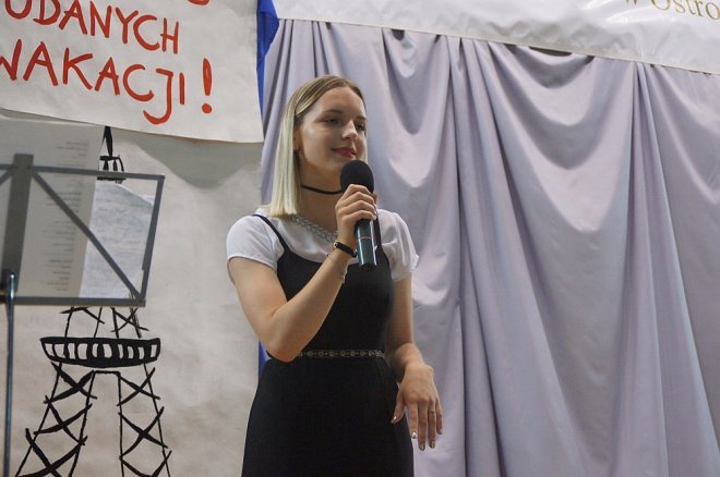 Zakończenie rok szkolnego 2016/2017 w I LO [23.06.2017] - zdjęcie #32 - eOstroleka.pl
