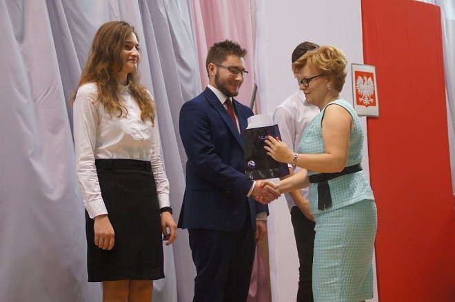 Zakończenie rok szkolnego 2016/2017 w I LO [23.06.2017] - zdjęcie #25 - eOstroleka.pl