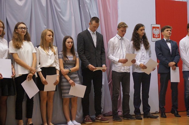 Zakończenie rok szkolnego 2016/2017 w I LO [23.06.2017] - zdjęcie #11 - eOstroleka.pl