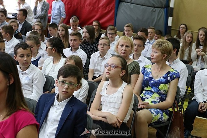 Zakończenie roku szkolnego w Szkole Podstawowej nr 1 [23.06.2017] - zdjęcie #7 - eOstroleka.pl