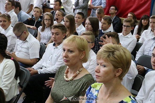 Zakończenie roku szkolnego w Szkole Podstawowej nr 1 [23.06.2017] - zdjęcie #3 - eOstroleka.pl