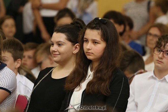 Zakończenie roku szkolnego w Szkole Podstawowej nr 6 [23.06.2017] - zdjęcie #31 - eOstroleka.pl