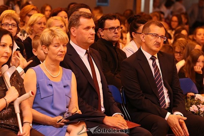 Zakończenie roku szkolnego w Szkole Podstawowej nr 10 [23.06.2017] - zdjęcie #9 - eOstroleka.pl