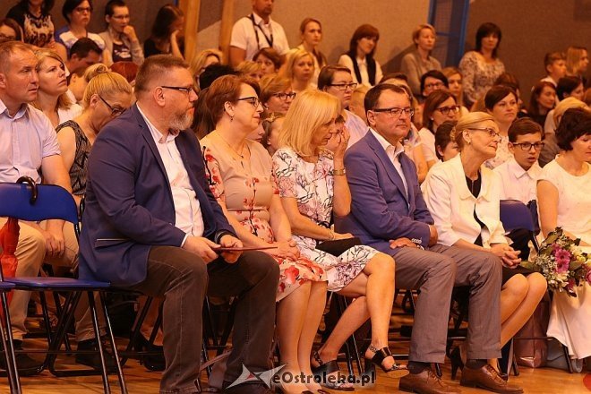 Zakończenie roku szkolnego w Szkole Podstawowej nr 10 [23.06.2017] - zdjęcie #7 - eOstroleka.pl