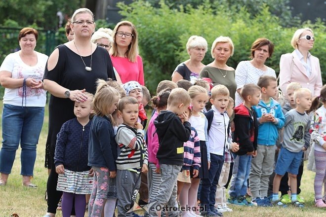 Otwarcie placu zabaw w Przedszkolu Miejskim nr 8 [26.06.2017] - zdjęcie #4 - eOstroleka.pl