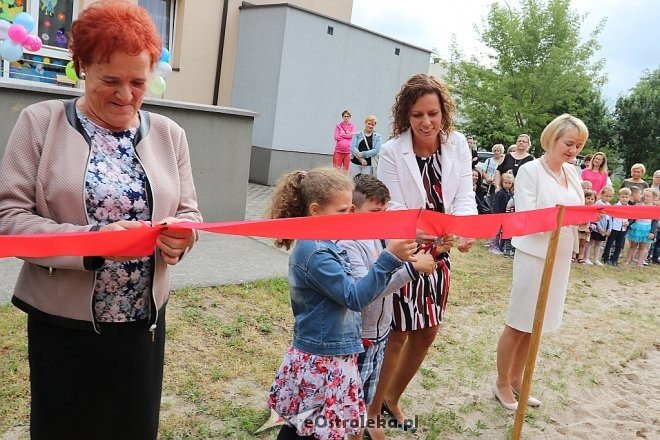 Otwarcie placu zabaw w Przedszkolu Miejskim nr 8 [26.06.2017] - zdjęcie #22 - eOstroleka.pl