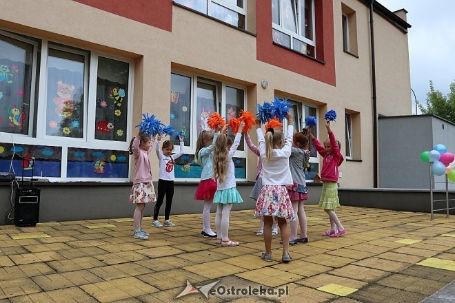 Otwarcie placu zabaw w Przedszkolu Miejskim nr 8 [26.06.2017] - zdjęcie #28 - eOstroleka.pl