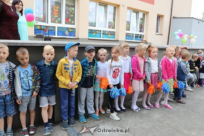 Otwarcie placu zabaw w Przedszkolu Miejskim nr 8 [26.06.2017] - zdjęcie #10 - eOstroleka.pl