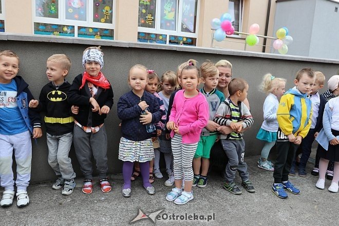 Otwarcie placu zabaw w Przedszkolu Miejskim nr 8 [26.06.2017] - zdjęcie #38 - eOstroleka.pl