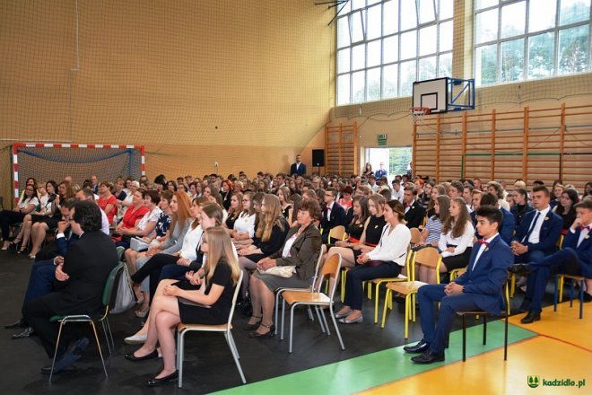 Kadzidło: Zakończenie roku szkolnego 2016/2017 w gimnazjum Wilka [23.06.2017] - zdjęcie #143 - eOstroleka.pl