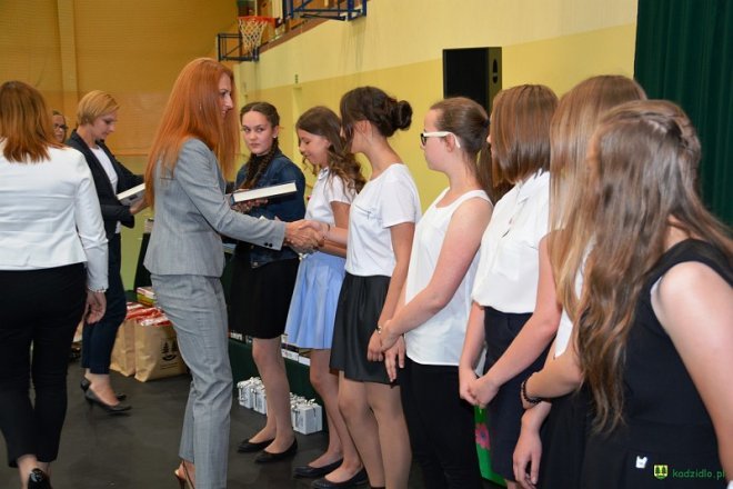 Kadzidło: Zakończenie roku szkolnego 2016/2017 w gimnazjum Wilka [23.06.2017] - zdjęcie #123 - eOstroleka.pl