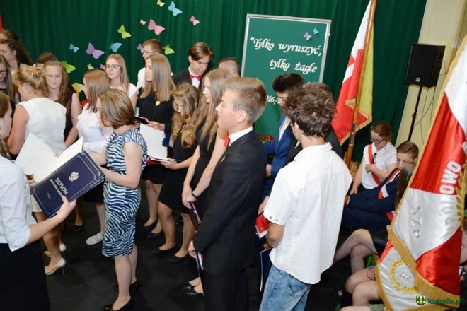 Kadzidło: Zakończenie roku szkolnego 2016/2017 w gimnazjum Wilka [23.06.2017] - zdjęcie #58 - eOstroleka.pl