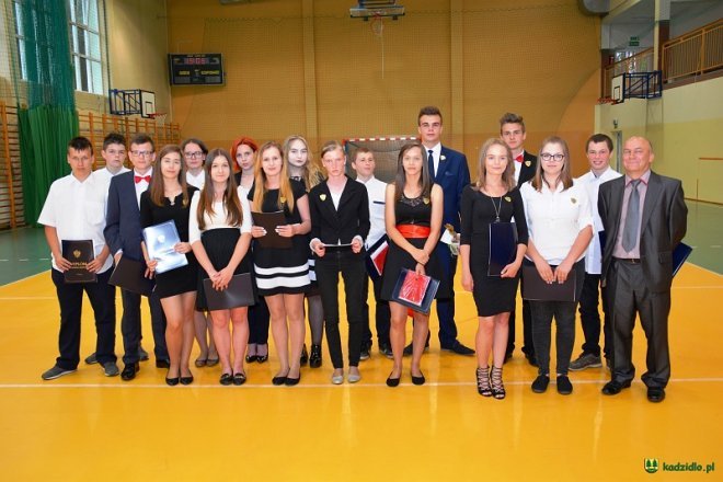 Kadzidło: Zakończenie roku szkolnego 2016/2017 w gimnazjum Wilka [23.06.2017] - zdjęcie #53 - eOstroleka.pl